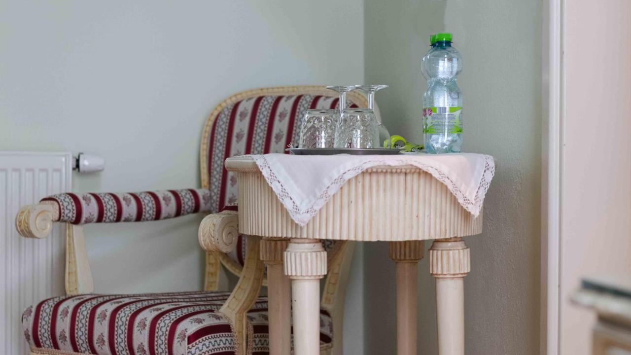 Na Kapucinske Hotel Mikulov Ngoại thất bức ảnh